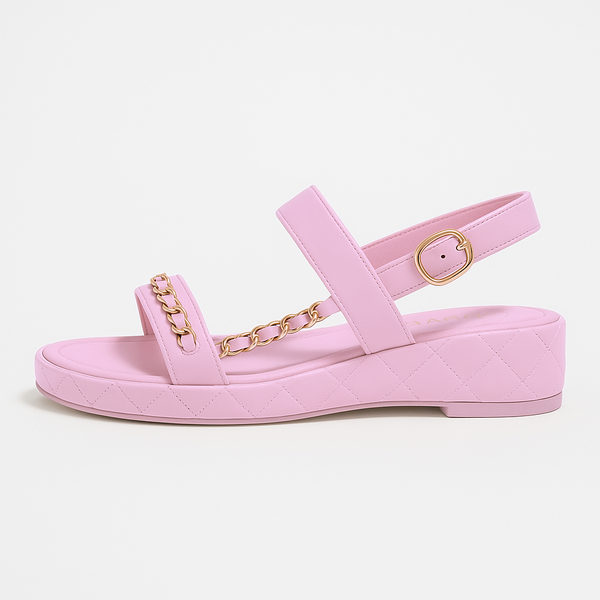 Sandales CH Matelassées Rose – Chaîne Dorée & Élégance Parisienne