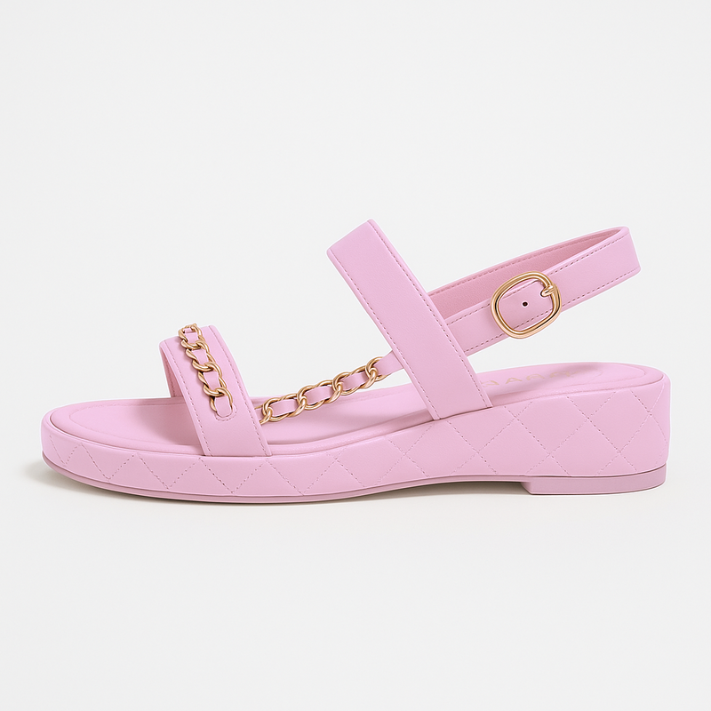 Sandales CH Matelassées Rose – Chaîne Dorée & Élégance Parisienne